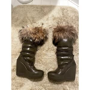 Moncler Nylon Fur Trim Lace-Up Boots - size 6 | US6, IT36 - Mocha Brown Green